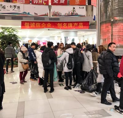 廣州最“平”服裝批發市場 百元淘到5件冬裝，省錢又時尚的購物天堂